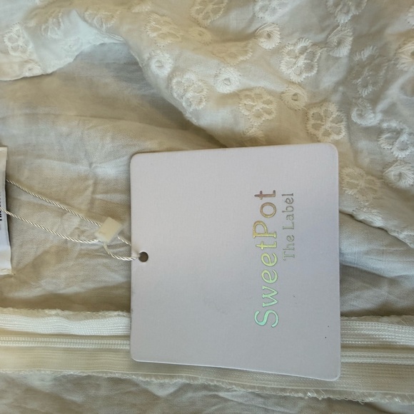 NWT SweetPot The Label White Eyelet Lace Mini Dress Puff Sleeve Bridal Size 2 - Picture 14 of 14